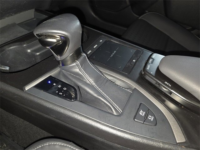 Used 2019 Lexus UX 250h image 32