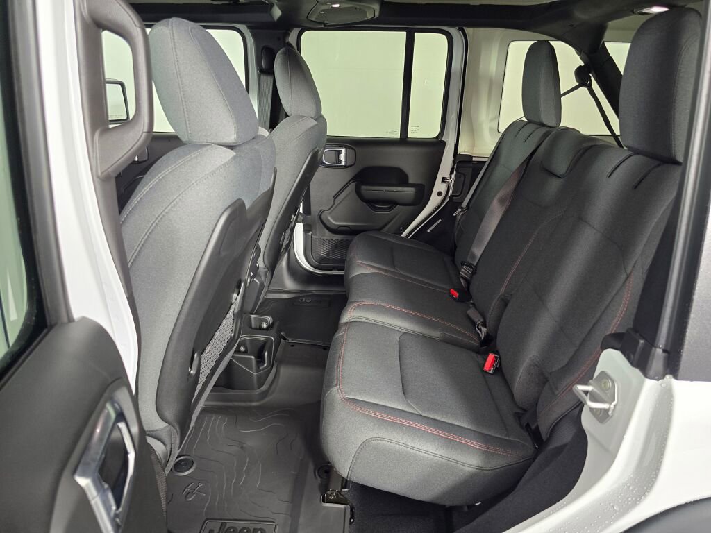 New 2026 Jeep Wrangler Unlimited Rubicon w/ Steel Bumper Group image 31