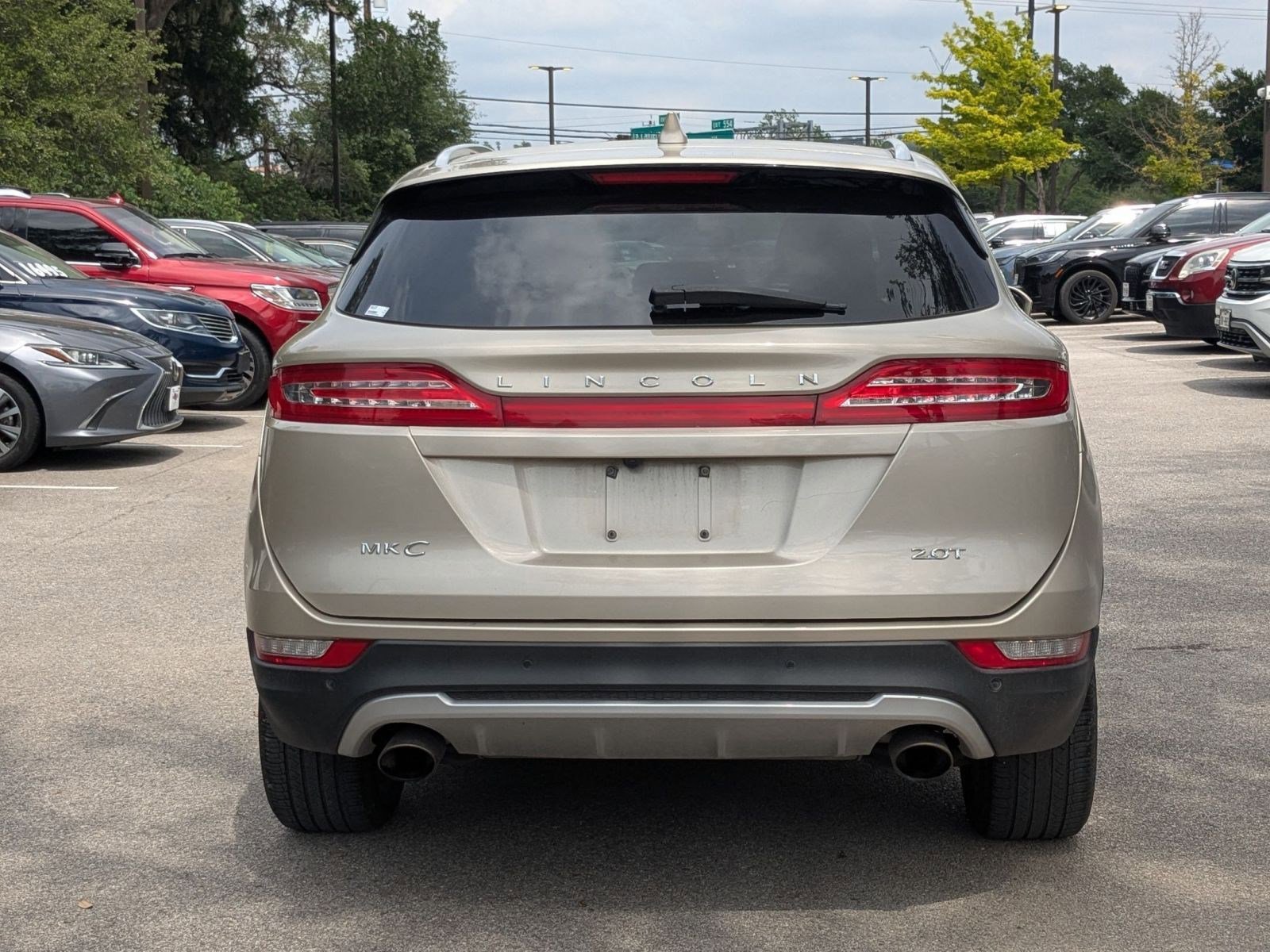 Used 2017 Lincoln MKC Select w/ Select Plus Package FWD image 4