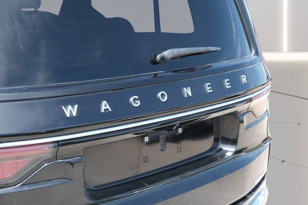 Used 2024 Jeep Wagoneer L Series II RWD image 51