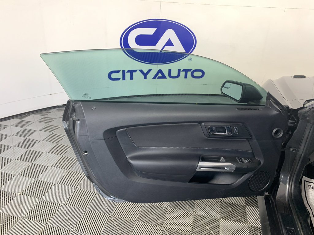 Used 2017 Ford Mustang GT image 13