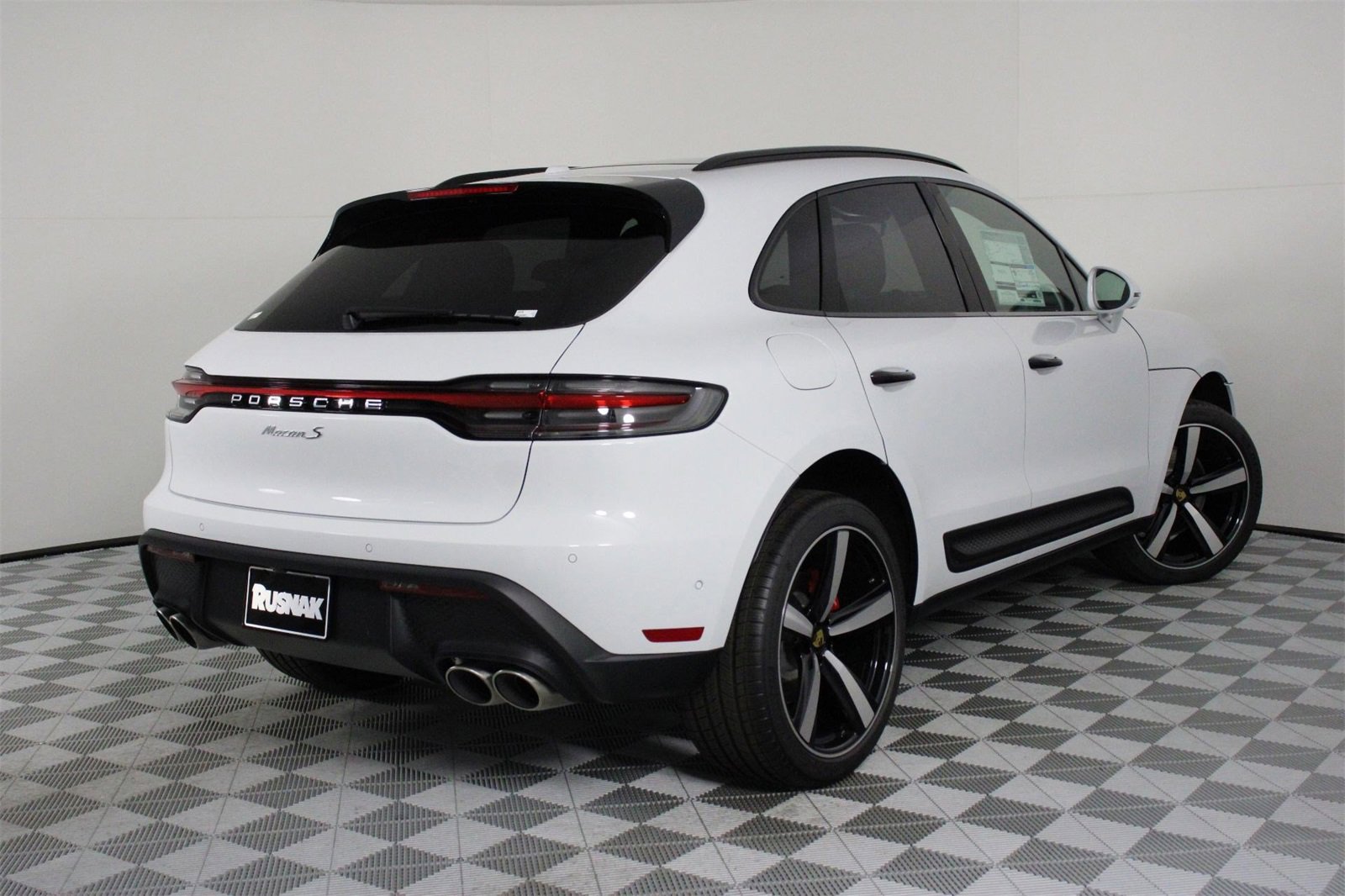 New 2025 Porsche Macan S image 7