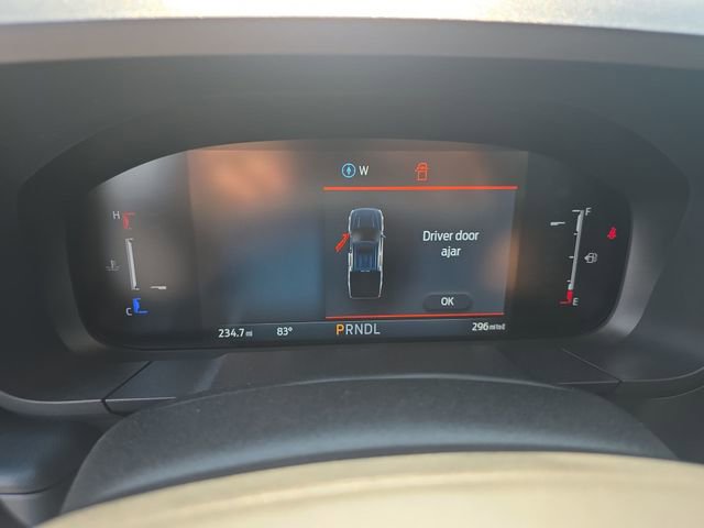 New 2025 Ford Maverick XLT w/ XLT Luxury Package FWD image 19