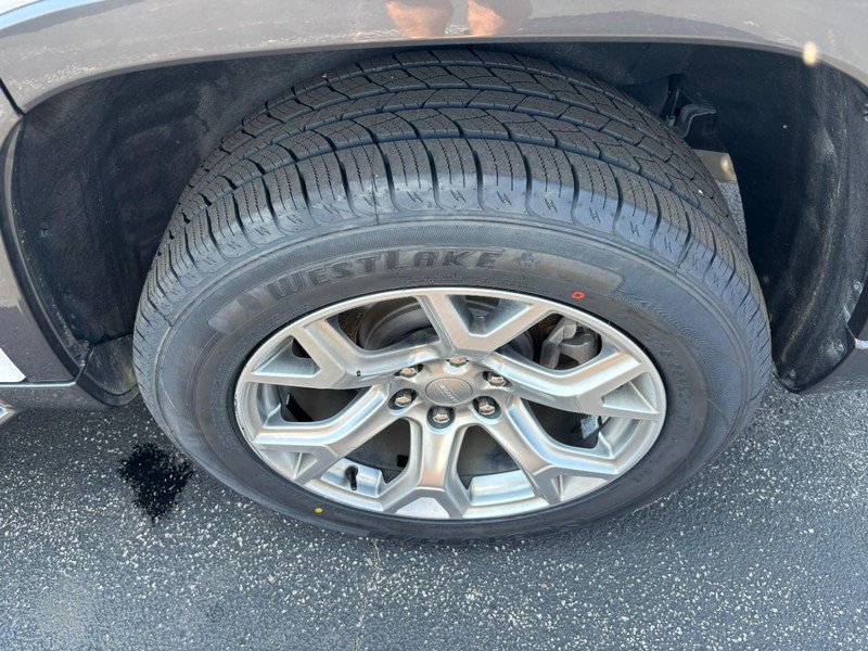 Used 2022 Jeep Wagoneer Series II AWD/4WD image 8