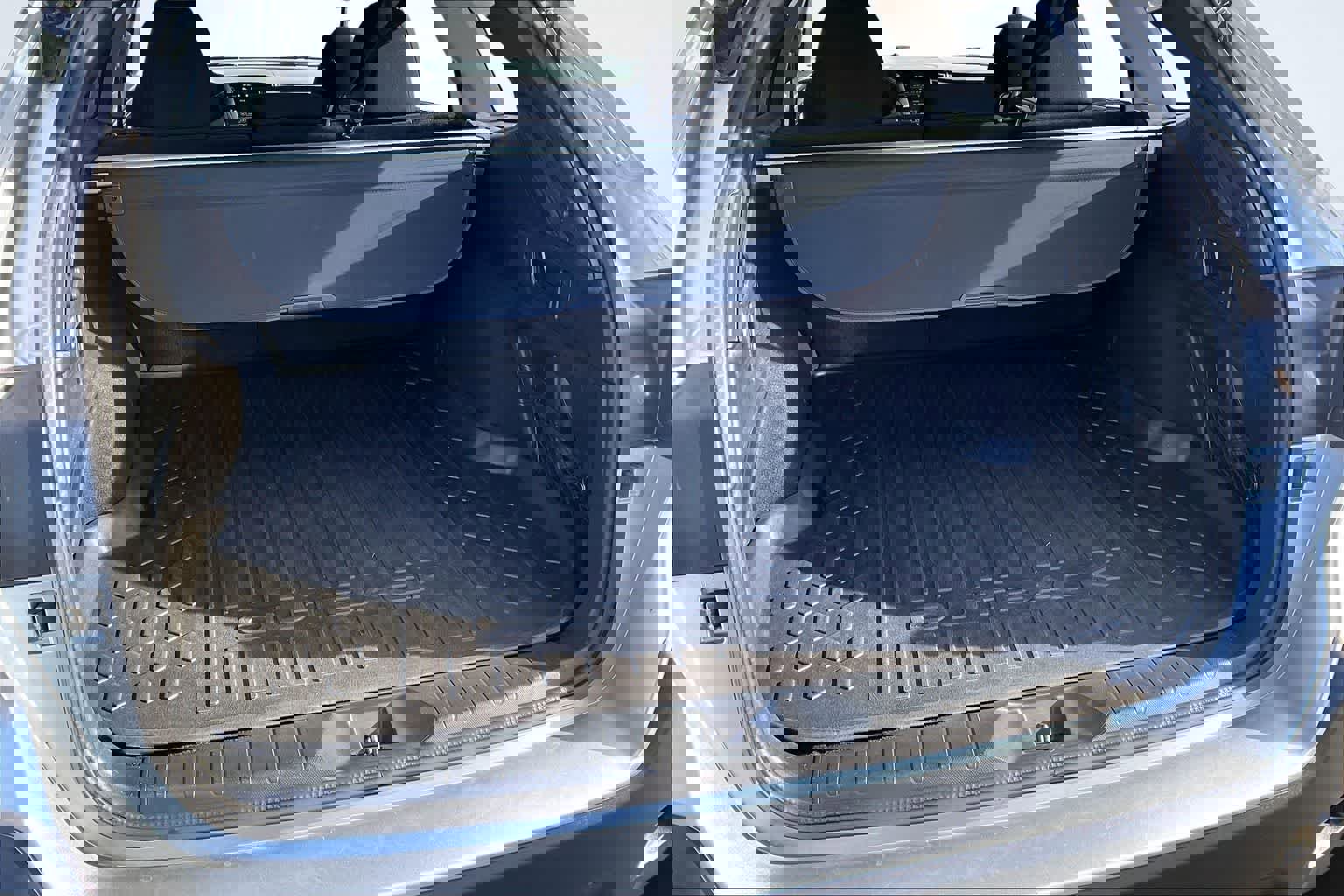 Used 2023 Subaru Outback Premium image 19