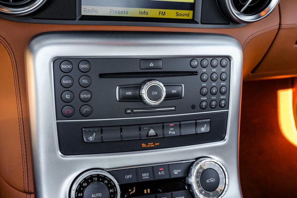 Used 2011 Mercedes-Benz SLS AMG Coupe image 11