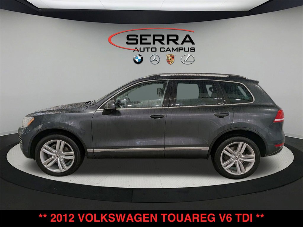 Used 2012 Volkswagen Touareg Sport image 16