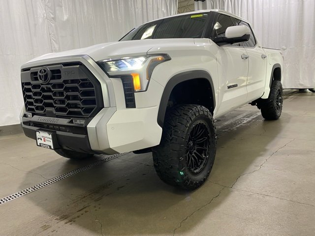 Used 2023 Toyota Tundra Limited image 24