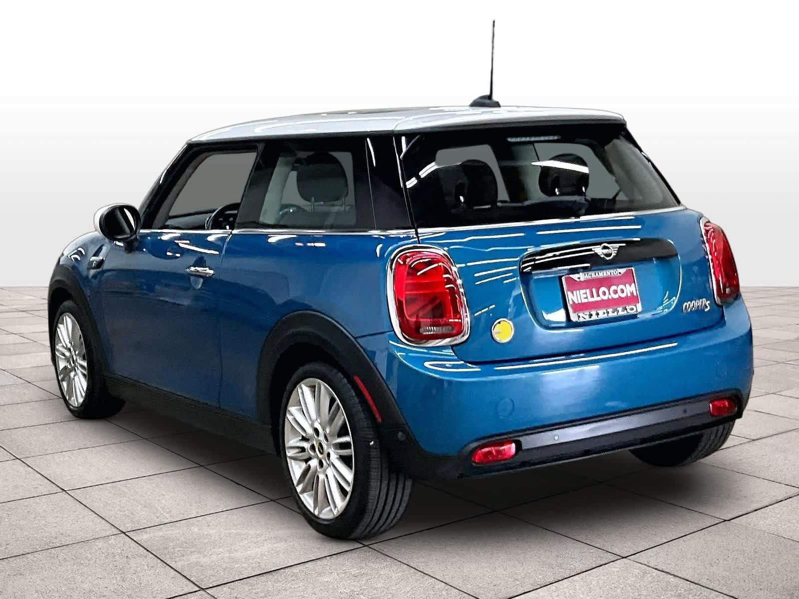 Used 2024 MINI Cooper SE FWD image 15