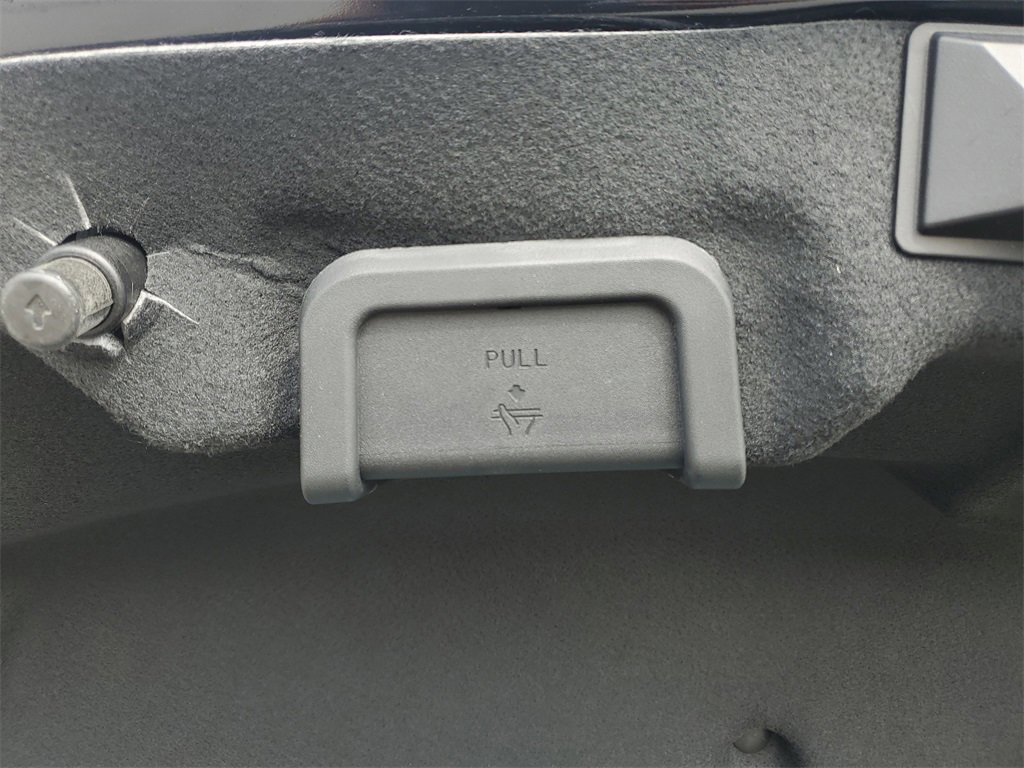 Used 2020 Lincoln MKZ Reserve w/ Elements Package image 8