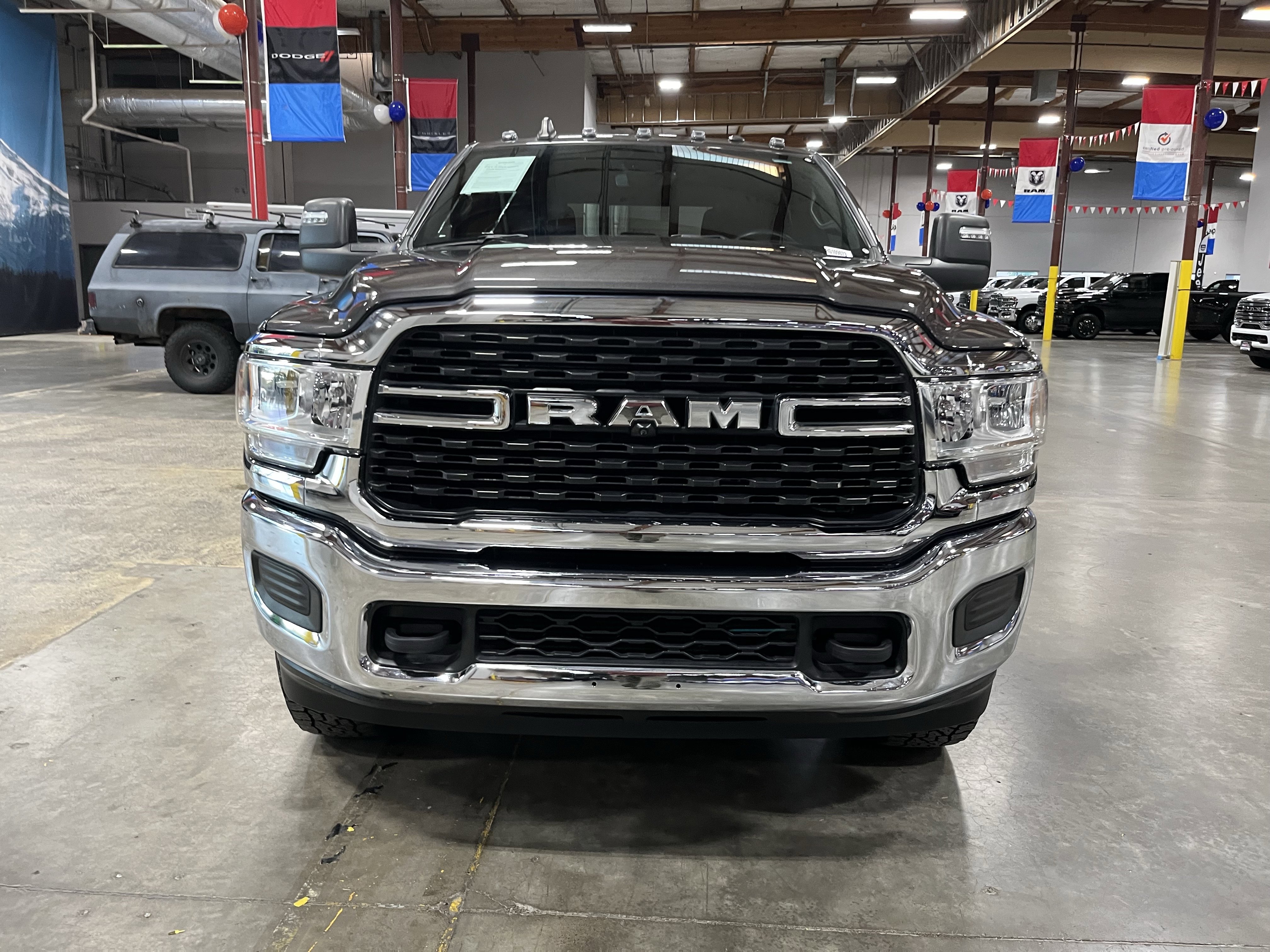 Used 2024 RAM 3500 Tradesman w/ Towing Technology Group image 8