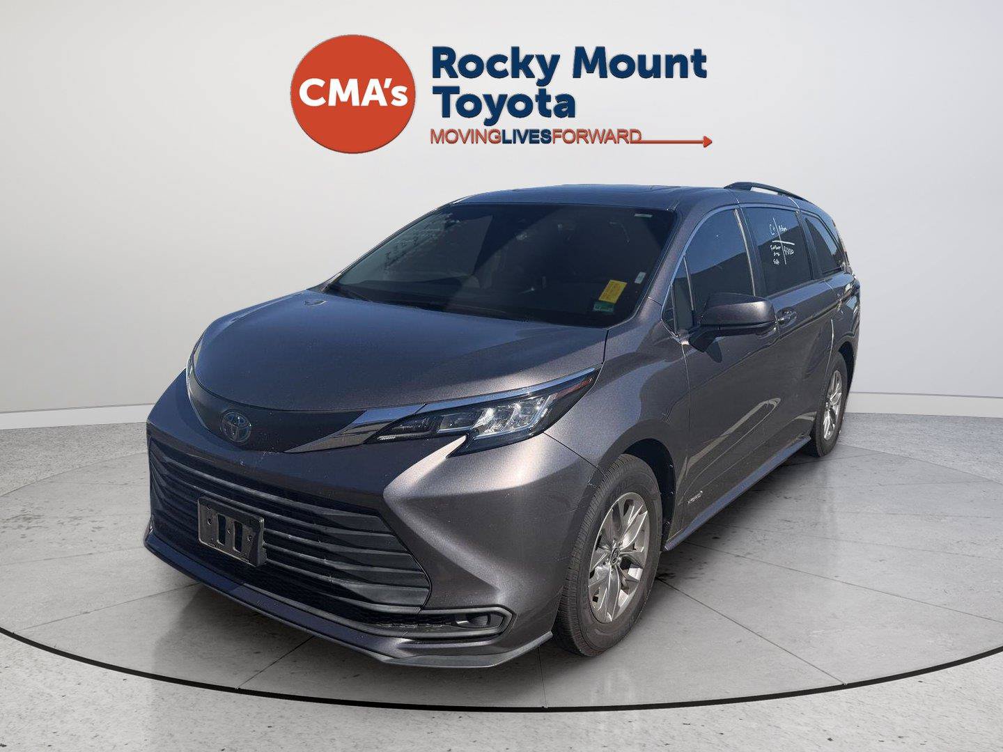 Used 2021 Toyota Sienna LE w/ LE Plus Package AWD/4WD image 19