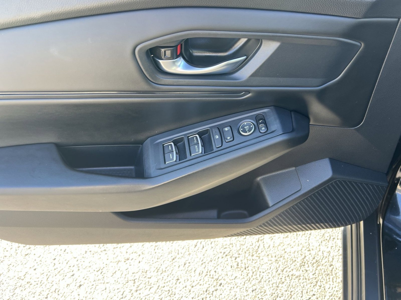 Used 2023 Honda Accord EX image 15