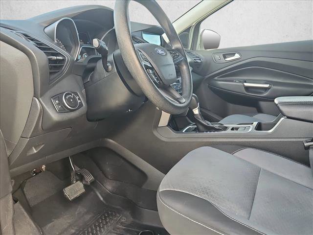 Used 2017 Ford Escape SE w/ Equipment Group 201A image 10