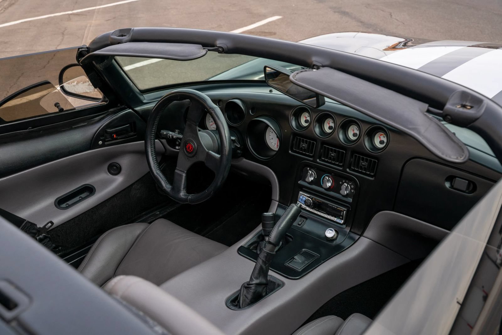 Used 1994 Dodge Viper RT/10 RWD image 11