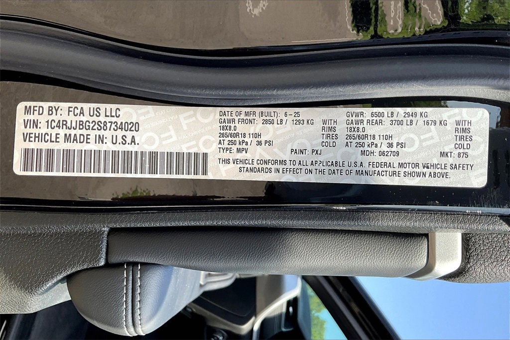 New 2025 Jeep Grand Cherokee L Limited w/ Trailer Tow Package image 13