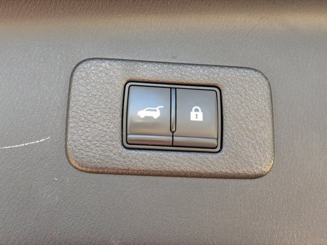 Used 2024 Nissan Armada SL w/ Captain's Chairs Package AWD/4WD image 23