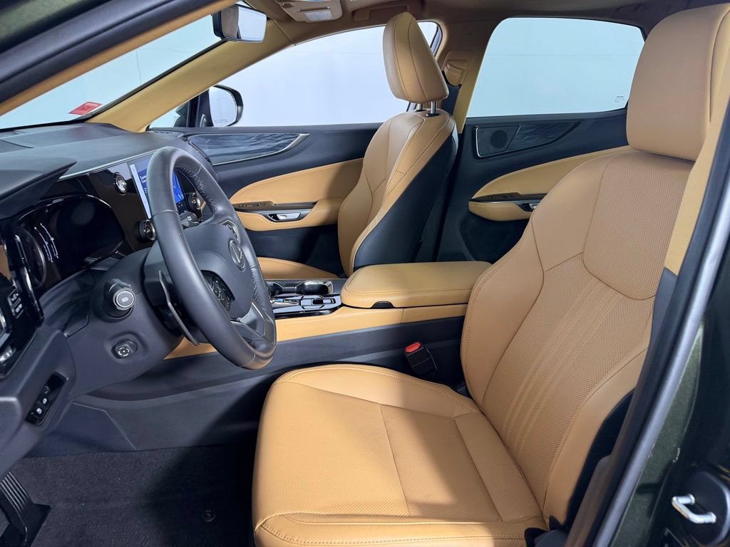 Used 2025 Lexus NX 250 FWD w/ Premium Package image 22