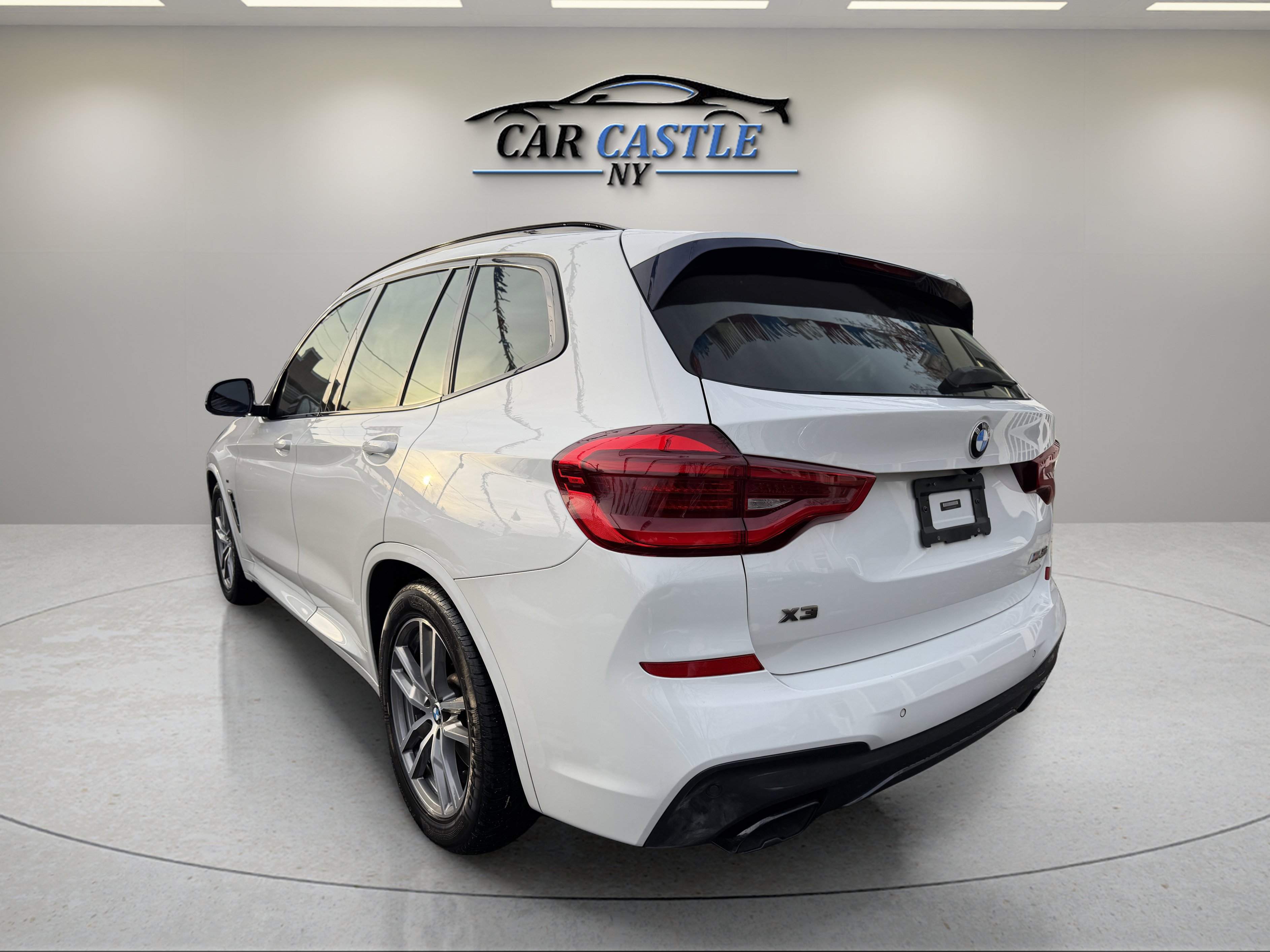 Used 2018 BMW X3 M40i w/ Premium Package image 10