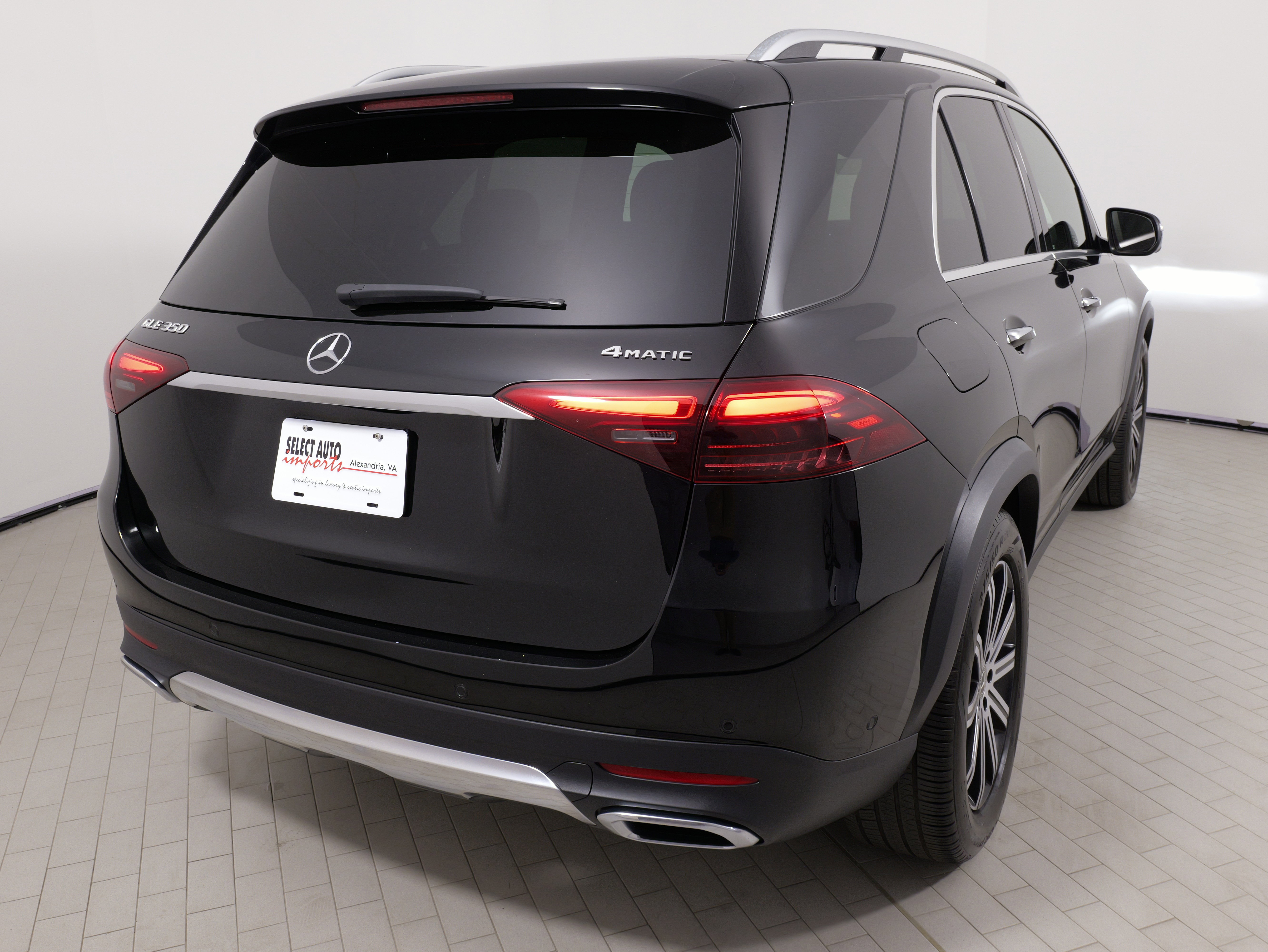 Used 2024 Mercedes-Benz GLE 350 4MATIC image 14