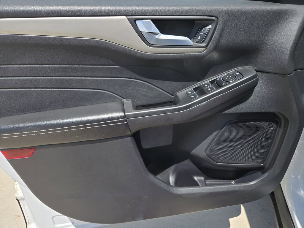 Used 2022 Ford Escape SEL image 32