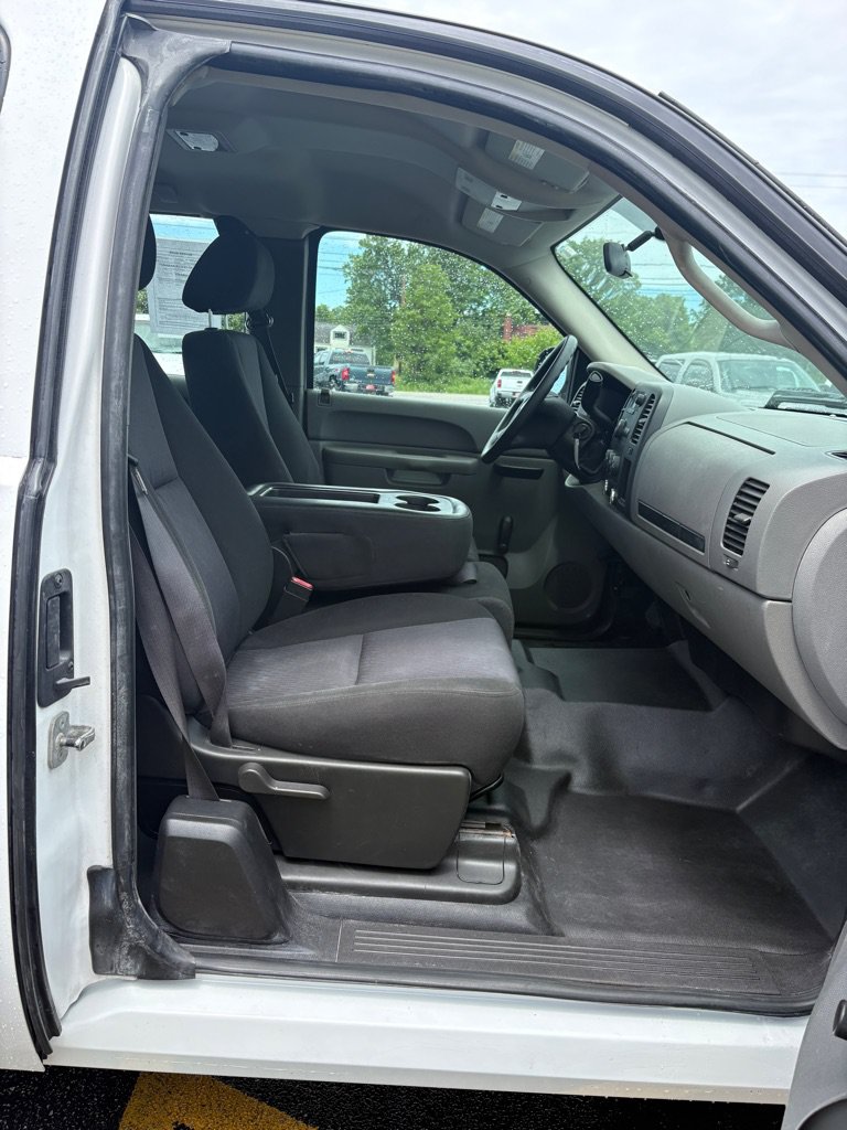 Used 2010 Chevrolet Silverado 1500 W/T RWD image 11