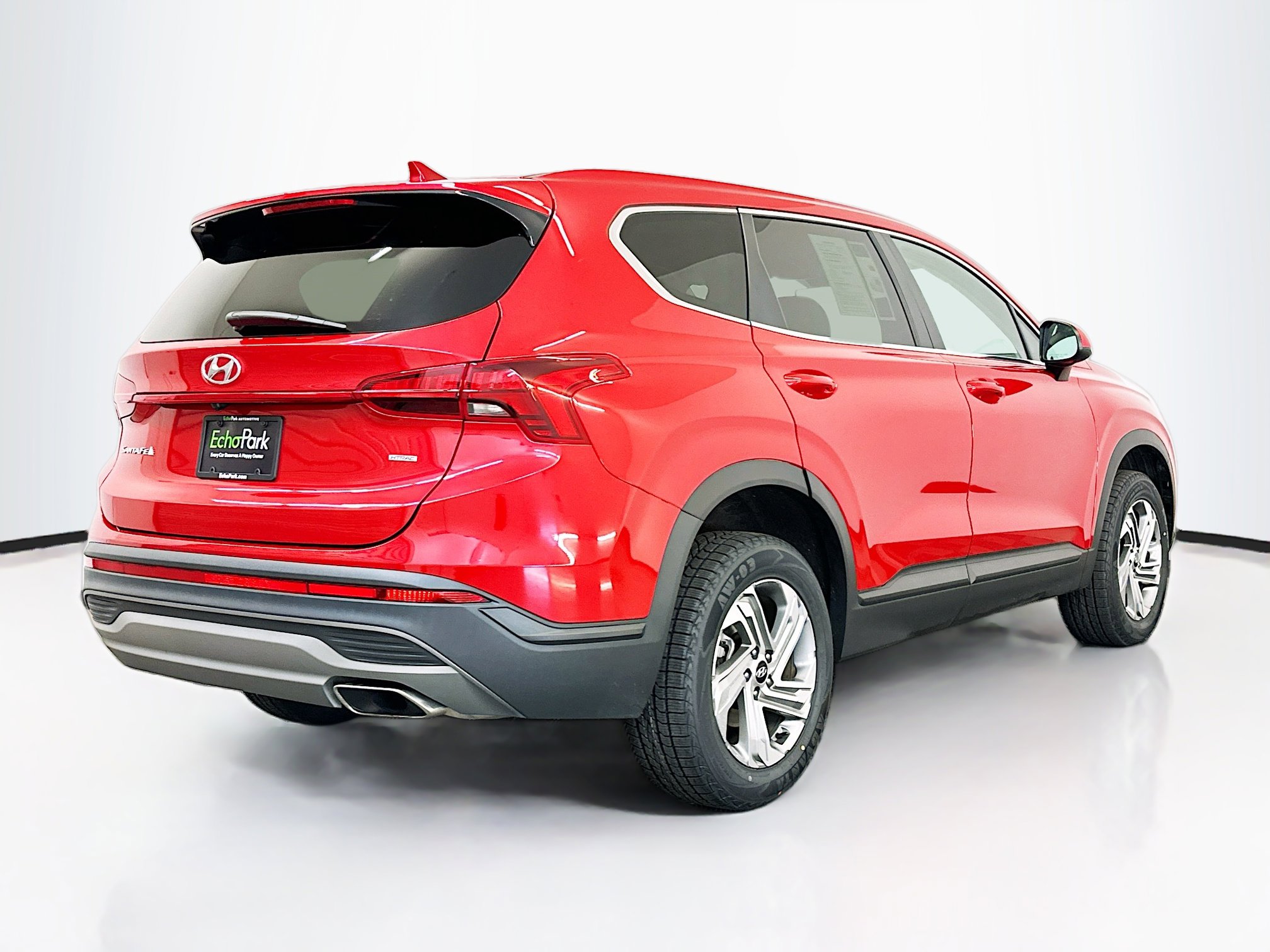 Used 2023 Hyundai Santa Fe SE w/ Cargo Package image 9