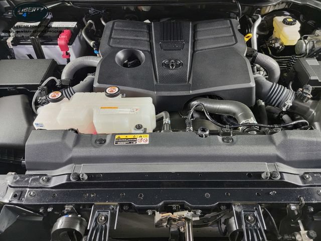 Used 2024 Toyota Tundra Limited AWD/4WD image 36