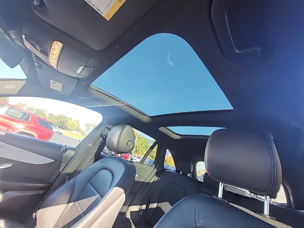 Used 2022 Mercedes-Benz GLC 300 image 22