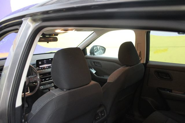 Used 2021 Nissan Rogue S AWD/4WD image 10