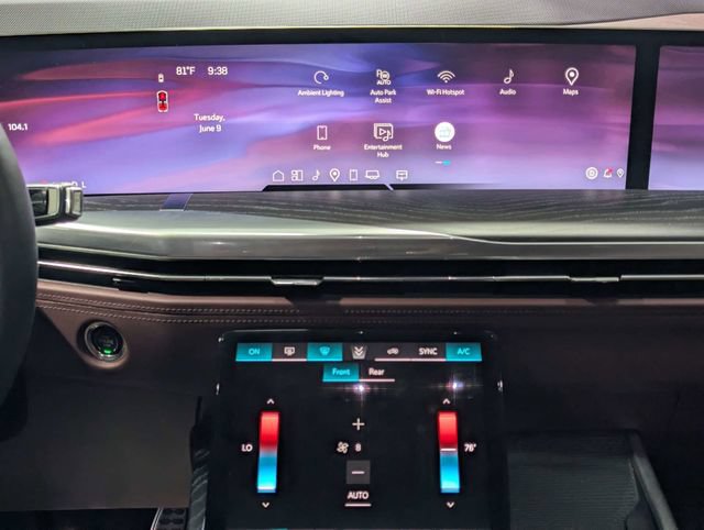 Used 2025 Cadillac Escalade Sport w/ LPO, ONYX Package RWD image 13