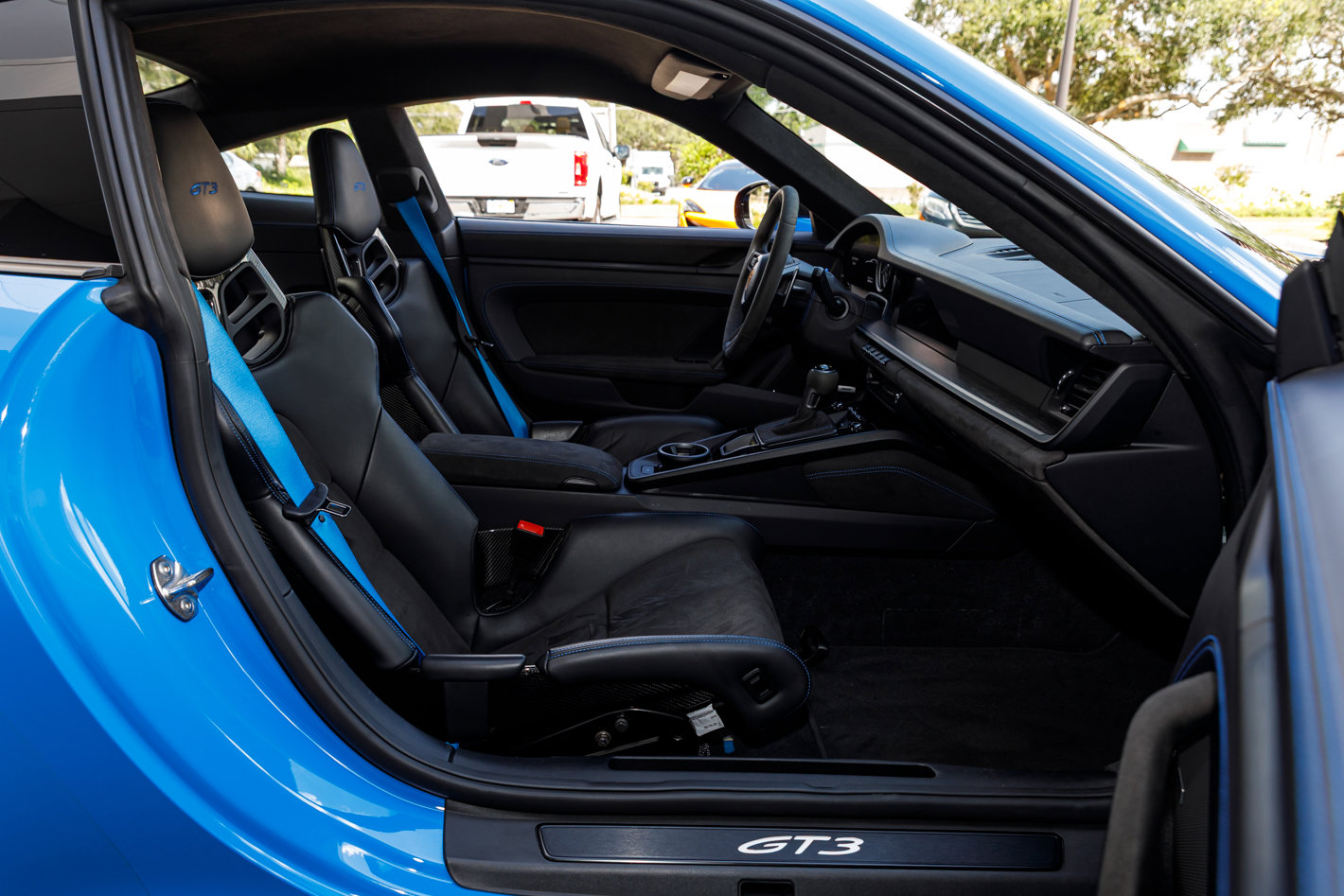 Used 2022 Porsche 911 GT3 image 38