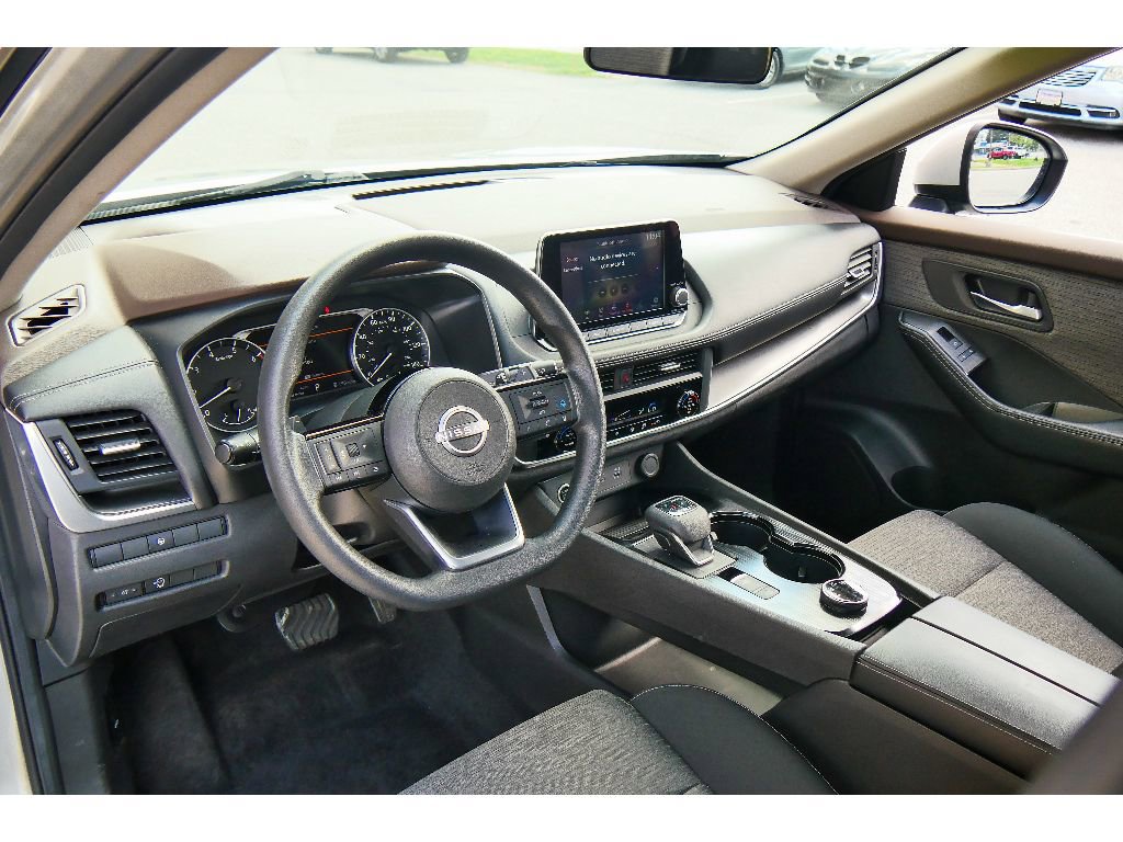 Used 2023 Nissan Rogue SV AWD/4WD image 11