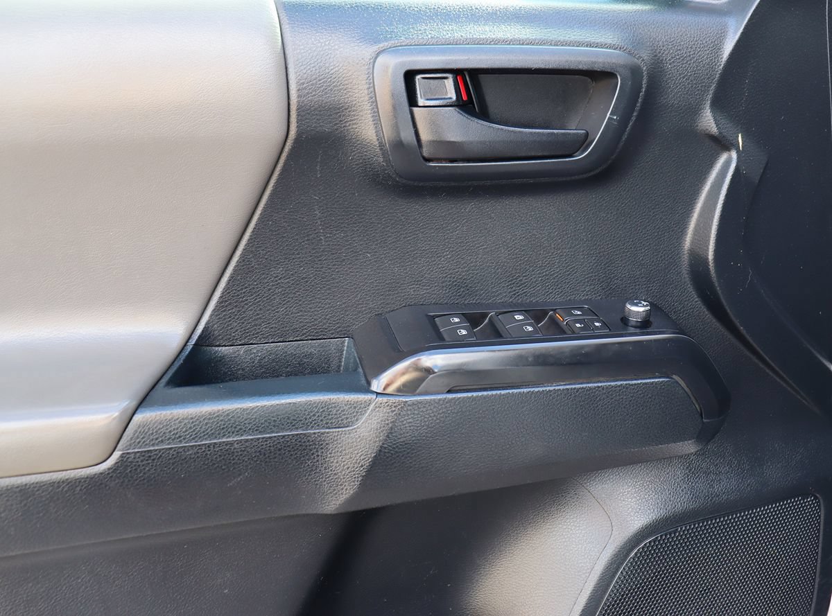 Used 2018 Toyota Tacoma SR w/ SR Convenience Package AWD/4WD image 37