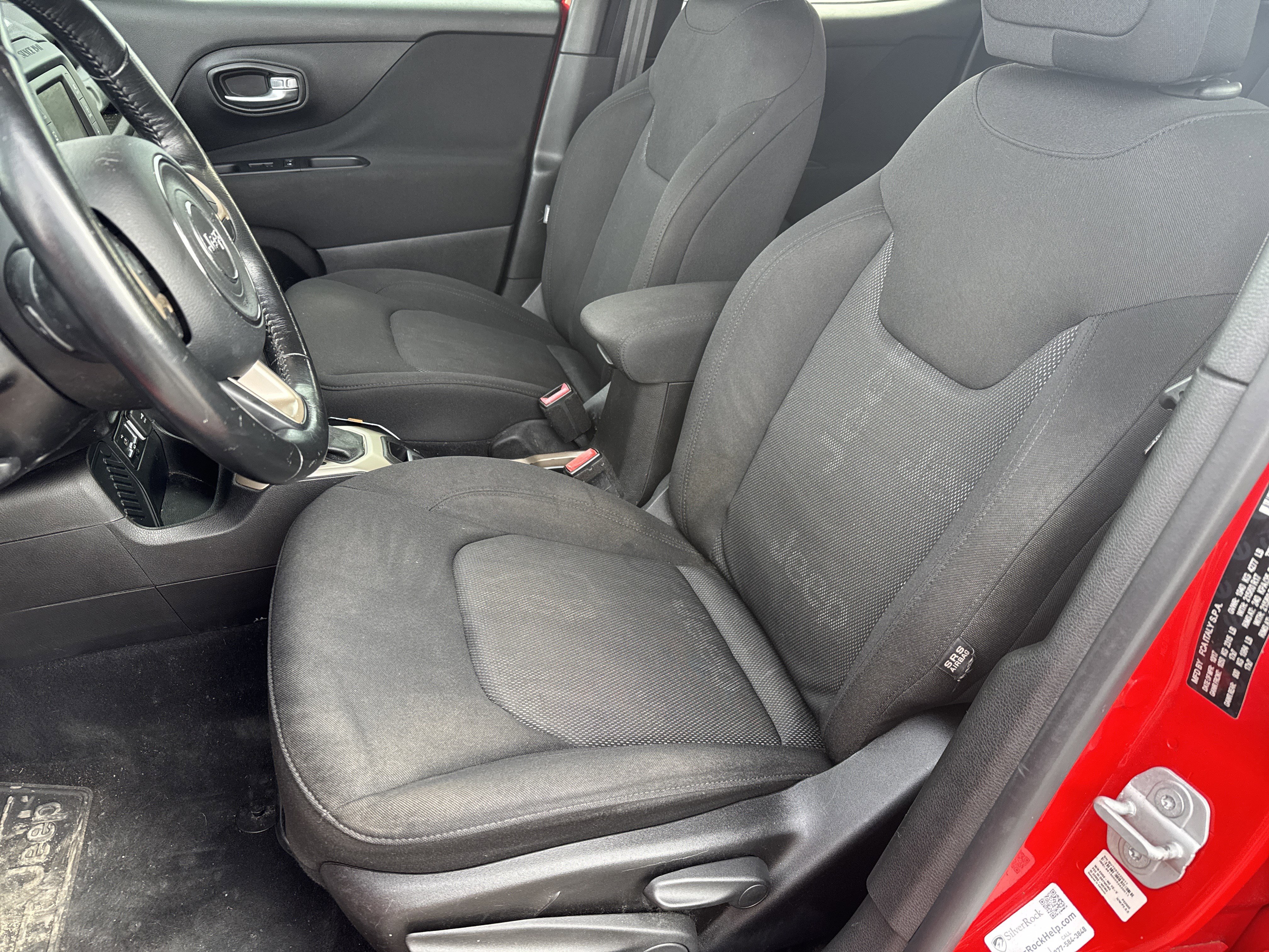 Used 2017 Jeep Renegade Latitude image 10