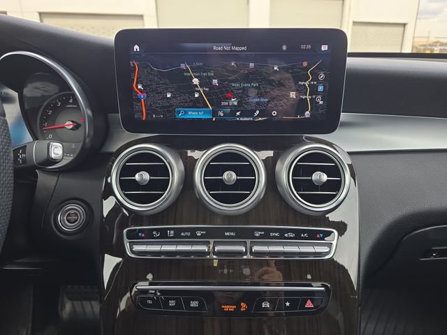 Used 2020 Mercedes-Benz GLC 300 4MATIC w/ AMG Line image 22