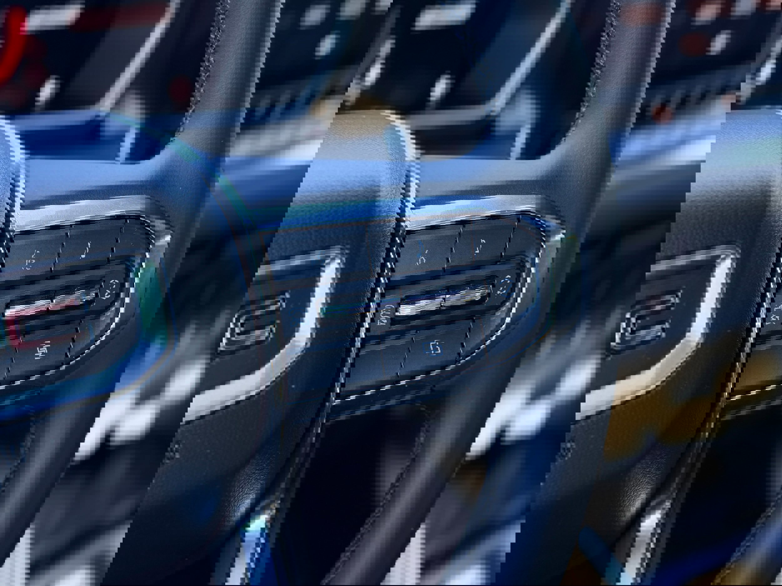 New 2026 GMC Canyon Elevation w/ Convenience Package image 12