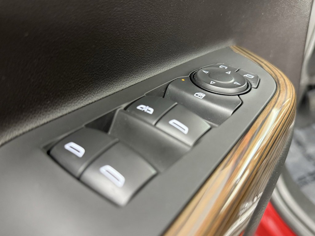 Used 2023 GMC Acadia SLE w/ Elevation Edition image 14