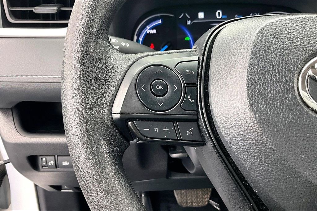 Used 2025 Toyota RAV4 XLE image 18