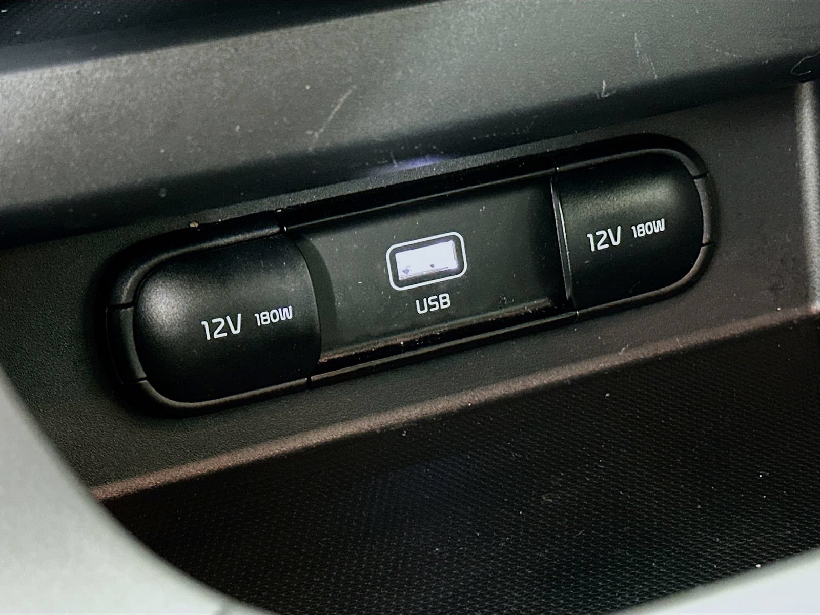 Used 2025 Kia Seltos LX AWD/4WD image 24