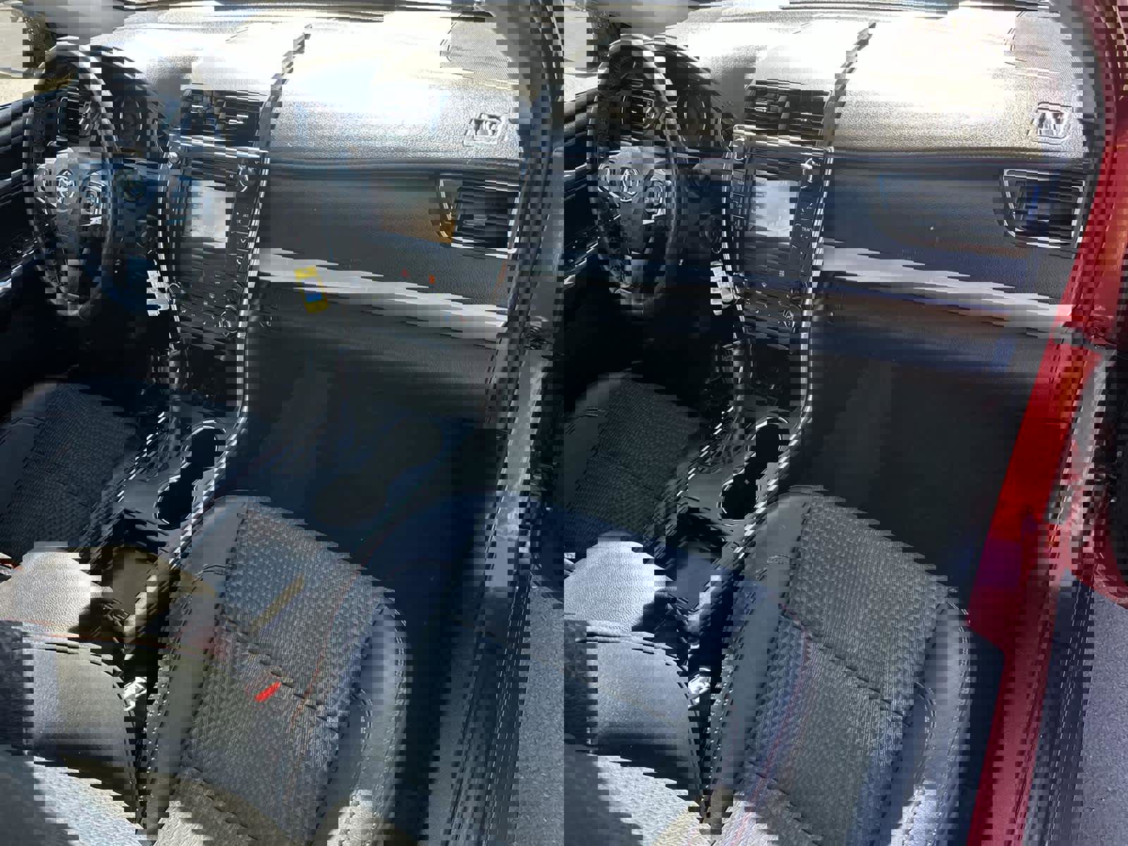 Used 2015 Toyota Camry SE image 12