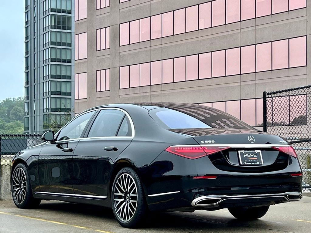 Certified 2023 Mercedes-Benz S 580 4MATIC Sedan image 5