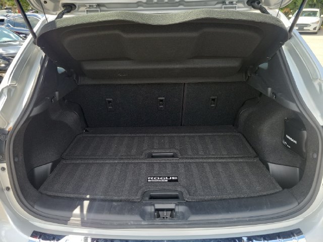 Certified 2021 Nissan Rogue Sport SV w/ Technology Package FWD image 9