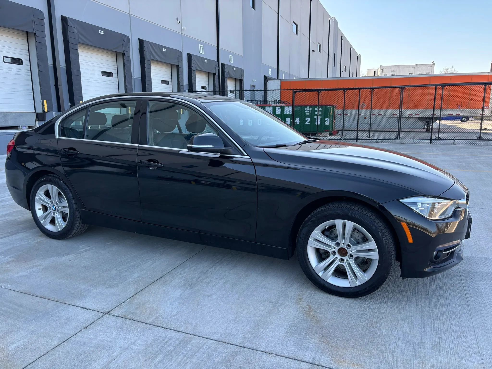 Used 2018 BMW 330i xDrive Sedan w/ Convenience Package image 12