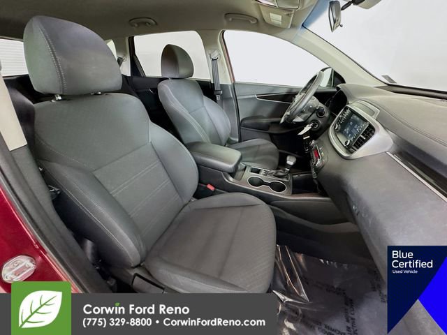 Used 2019 Kia Sorento S image 32