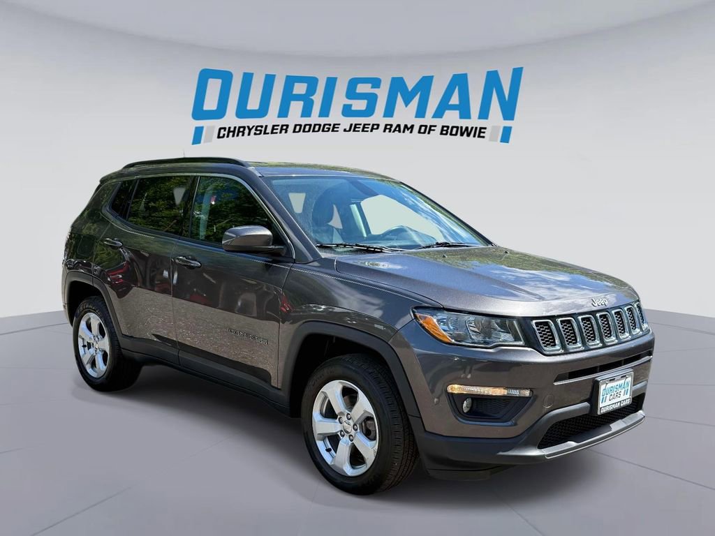 Used 2019 Jeep Compass Latitude AWD/4WD image 1