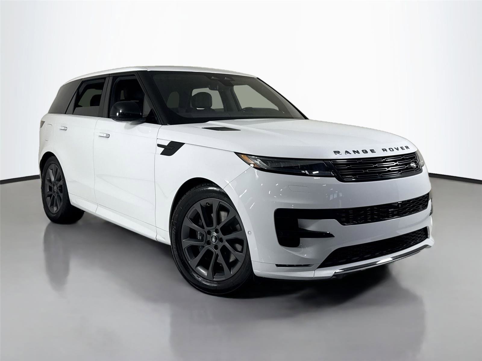 Used 2024 Land Rover Range Rover Sport Dynamic SE image 40