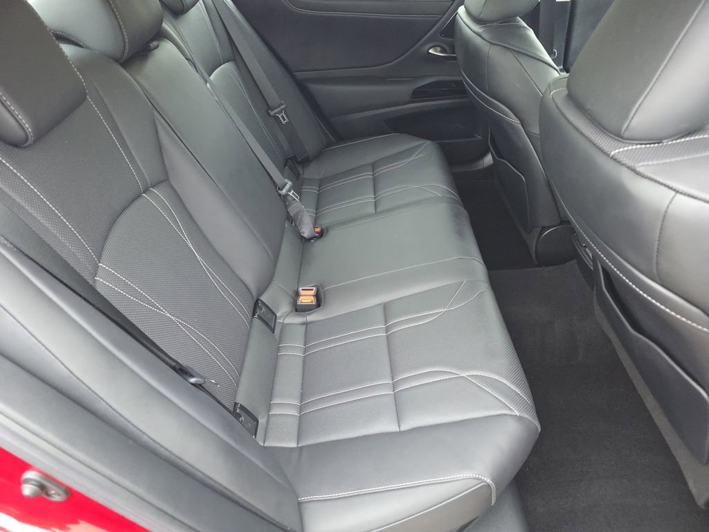 Certified 2024 Lexus ES 300h Ultra Luxury image 22