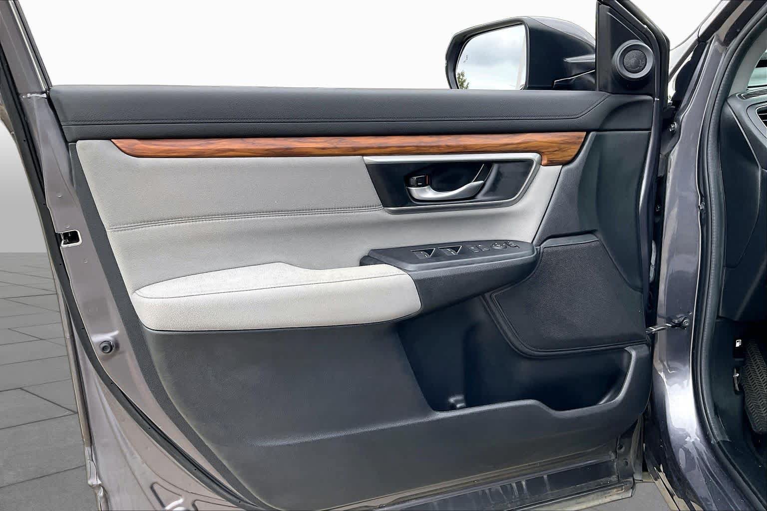Used 2022 Honda CR-V EX image 18
