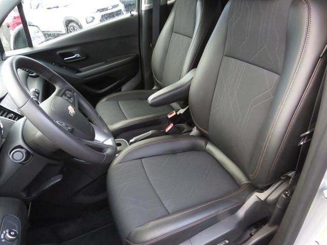 Certified 2022 Chevrolet Trax LT w/ Redline Edition image 16